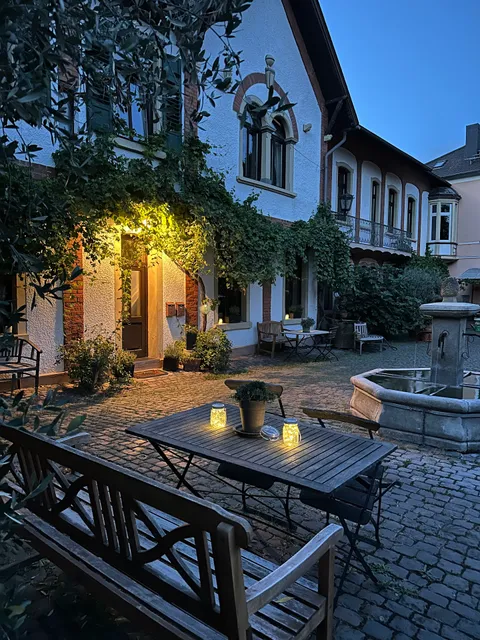 HEINRICHs Bed & Breakfast im Weingut Schweinhardt