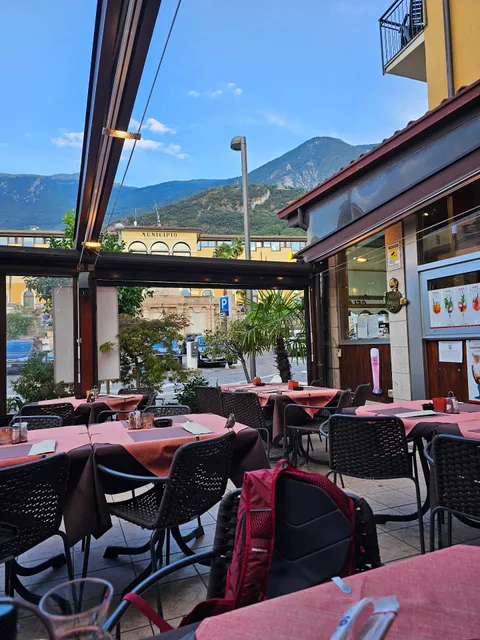 Hotel Ristorante Alpino