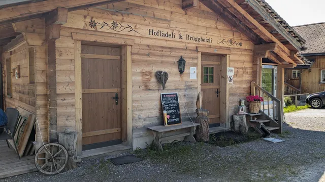 Hoflädeli & Brüggbeizli