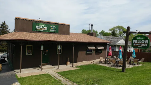 Mo's Willow Pub and Grub