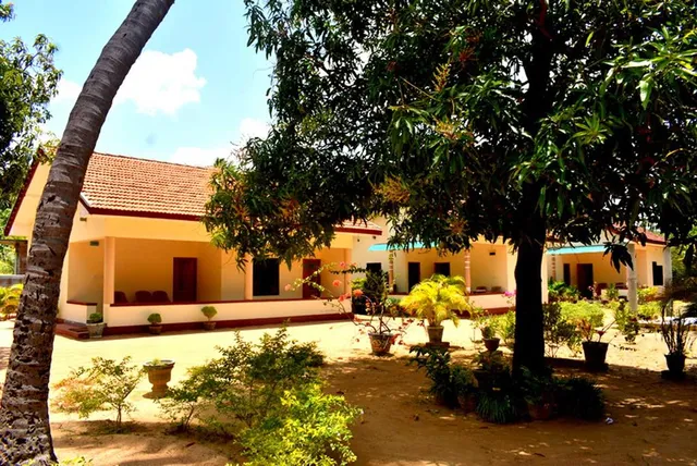 Yaswi Guest House