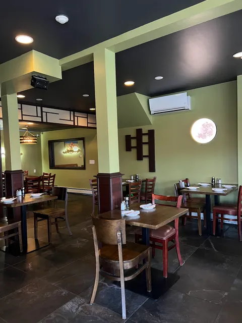 Ginza (sushi and chinese food)