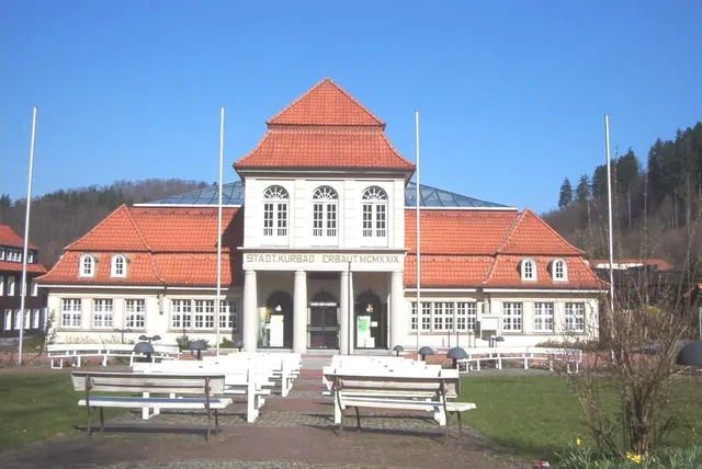 Hotel-Pension Am Kurmittelhaus