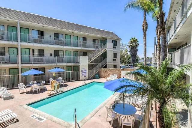 Beach Side Inn Anaheim