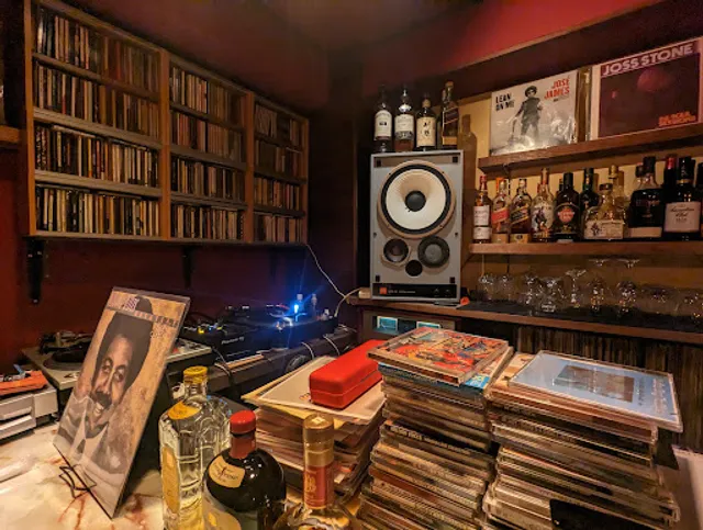 Milk Bar ミルクバー Record Bar レコードバー