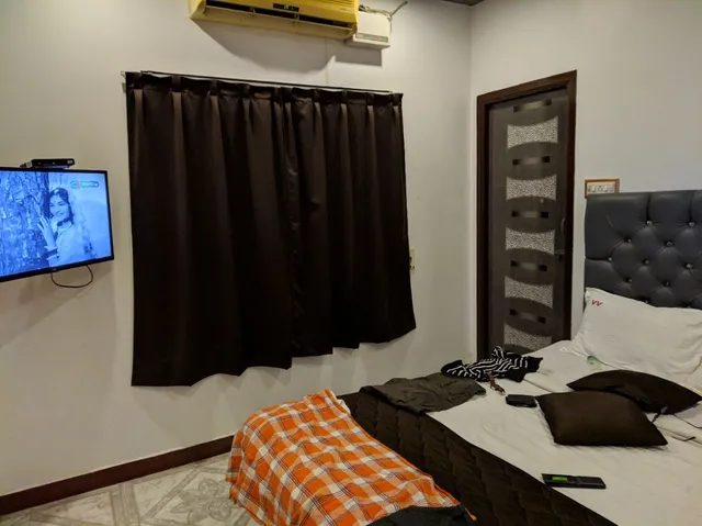 Le Golden Guest House