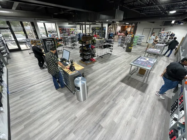 Shooter's World Goodyear