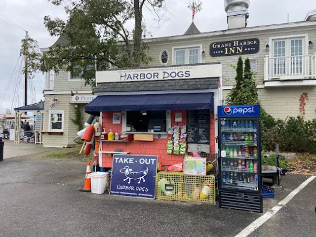 Harbor Dogs