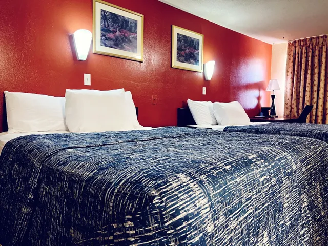 Travelors Lodge Motel & RV PARK