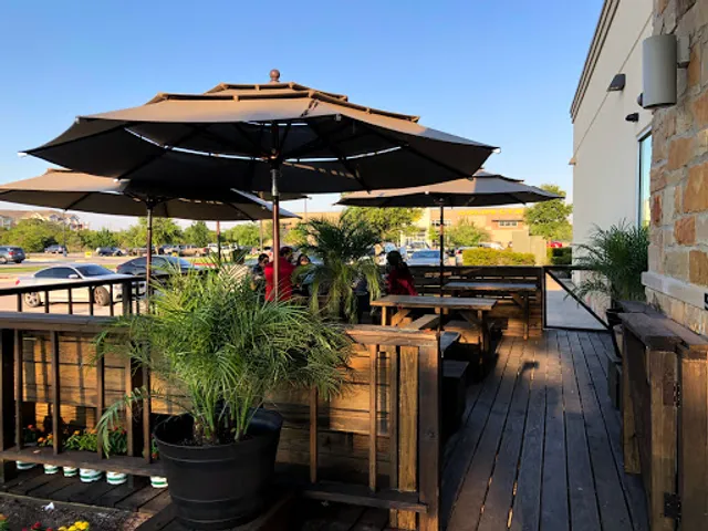 Lemongrass By Sip Saam Thai