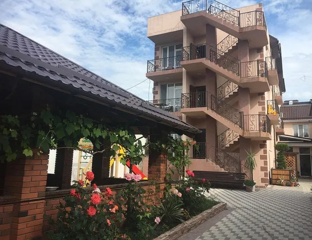 Guest House on Gogolya 6