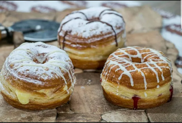 NANOU DONUTS HOUSE-ΠΕΙΡΑΙΑΣ
