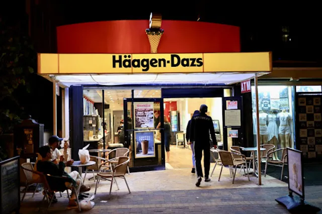 Häagen-Dazs Ice Cream Shop (Hollywood Beach)