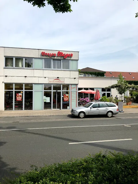 Brezen Meyer GmbH & Co. KG - Das Cafe am Großparkplatz - Erlanger Bergbreze