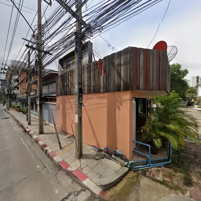 Sayam Sapai Rot Co,Ltd.