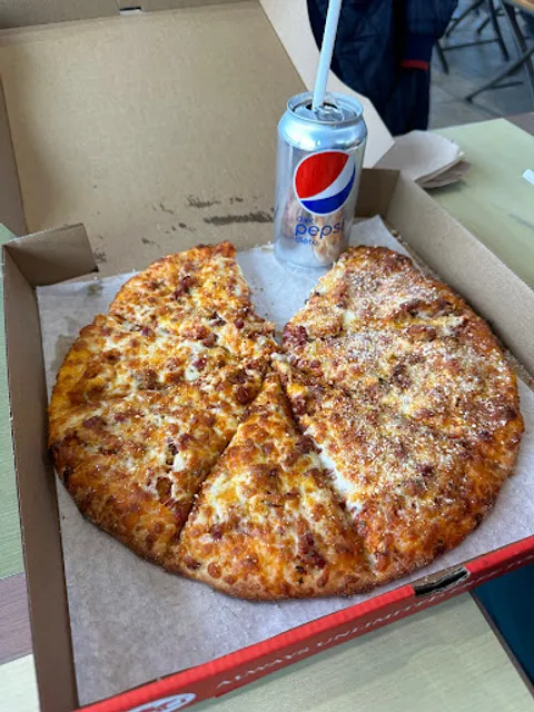 Canadian Pizza Unlimited ( 𝐈𝐍𝐒𝐈𝐃𝐄 𝐒𝐔𝐍𝐑𝐈𝐃𝐆𝐄 𝐌𝐀𝐋𝐋 𝐅𝐎𝐎𝐃 𝐂𝐎𝐔𝐑𝐓 )