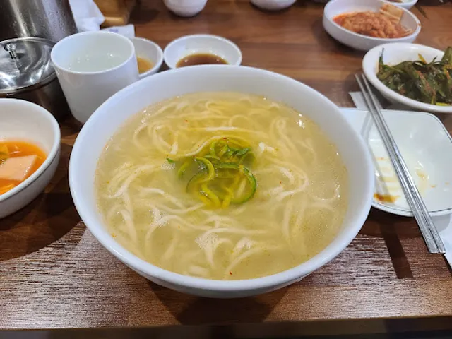 Hansung Kalguksu