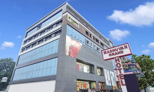 Townhouse Oak Anu Hospital Elur Road Grand Tankasala