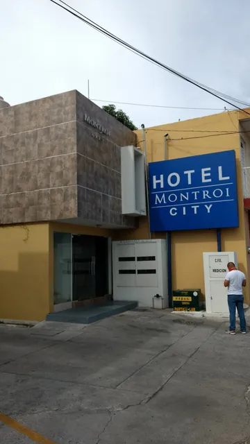 Hotel Montroi City
