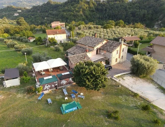 Azienda Agrituristica La Cantina Di Pizi Fiorella