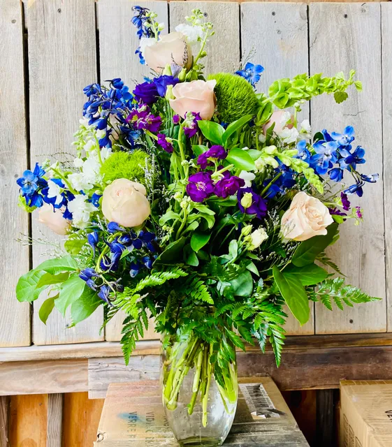 Shirley's Flowers & Sweets