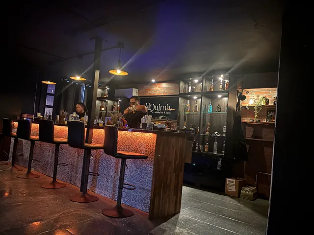 Alquimia Whisky Bar & Tapas