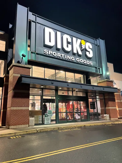 DICK'S Sporting Goods