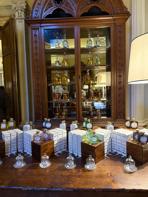 산타마리아노벨라 약국