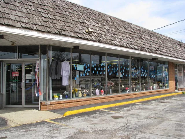 Uptown Decor and More