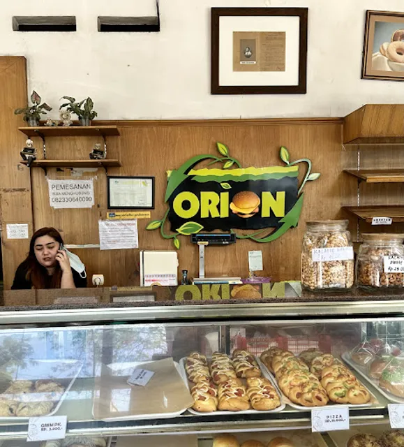 Orion Roti & Kue
