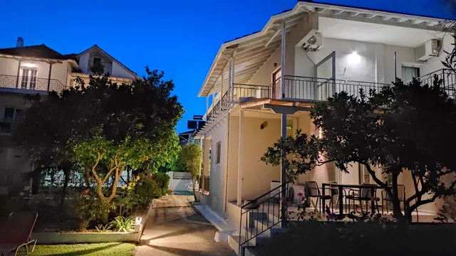 Villa Angela Studios & Apartments