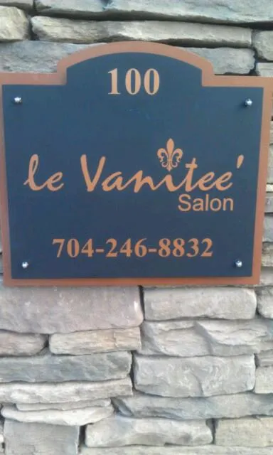 Le Vanitee Salon Inc