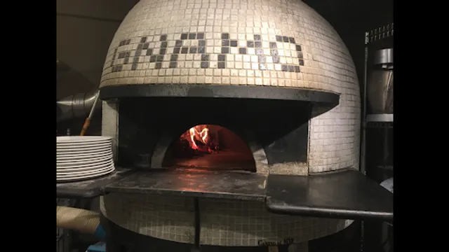 ピッツェリア ニャーモ（pizzeriagnamo)