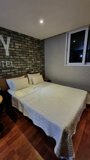 V3 Self Check-in Motel