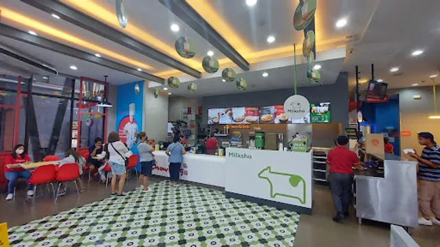 CHOWKING PETRON SLEX SB DT SAN PEDRO