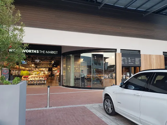 Woolworths Café Village Square
