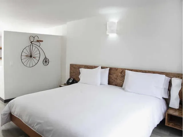 Viaggio Studios City Apartments