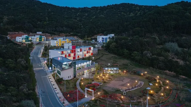 LUMIA Hotel & Resort