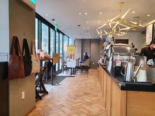 폴바셋 현대백화점 울산점