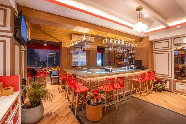 Red Box Bar & Cafe Juhu