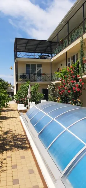 Guest House on Aivazovskogo 38