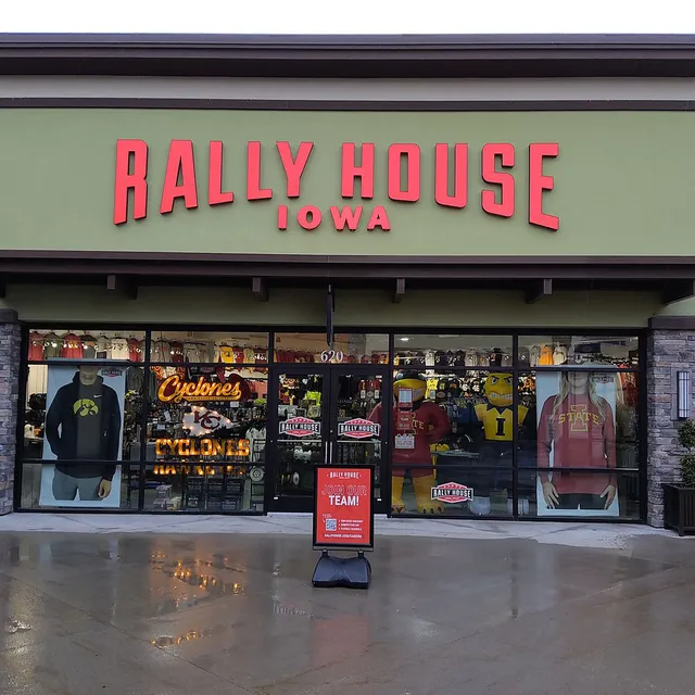 Rally House Outlets of Des Moines