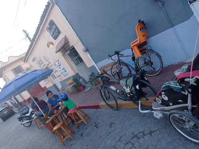 Chinelo Foro Pulqueria