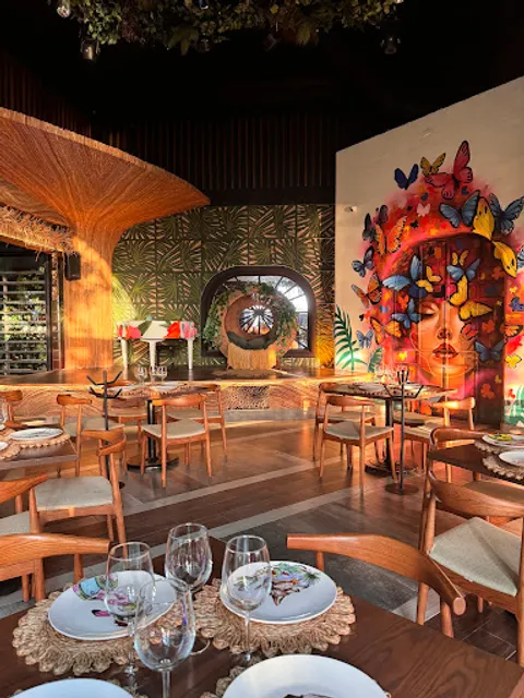 SOPHIA MIA | BUFFET CANCUN