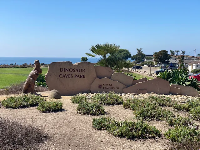 Art in the Park at Dinosaur Caves