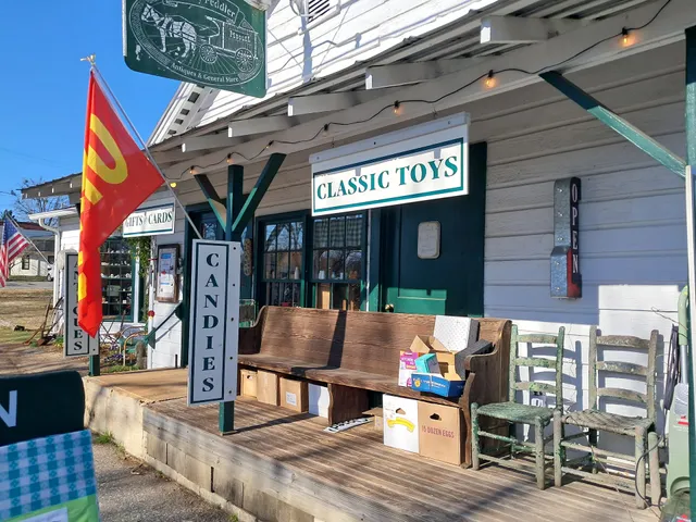 Country Peddler Antiques & General Store
