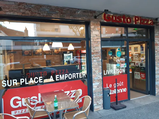 Gusto Pizza