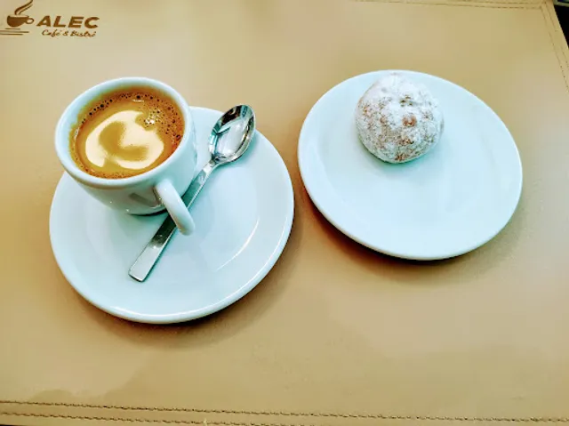 ALEC Café & Bistrô