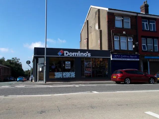 Domino's Pizza - Horwich