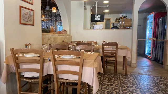 Jello Cafe Restaurant